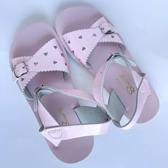 SOLD - NEW Pink Sweetheart Sandals Big Kids 13 - Picture 3 of 10